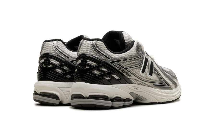 New Balance 1906R Silver Metallic Black