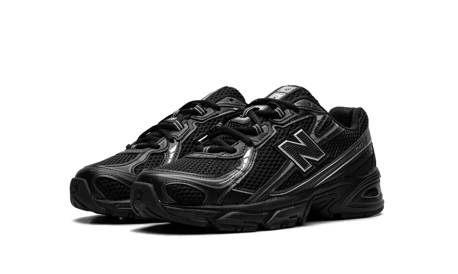 New Balance 740 Black Silver Metallic