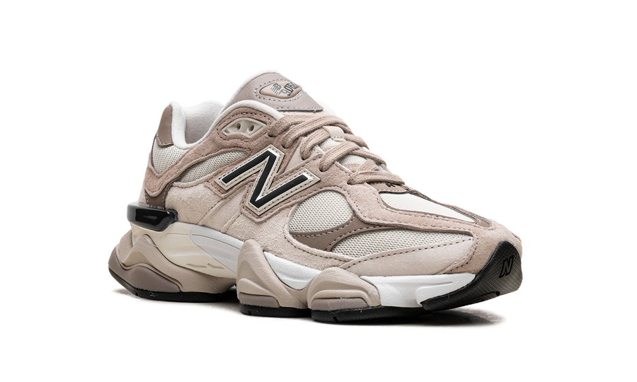 New Balance 9060 Beige Cream
