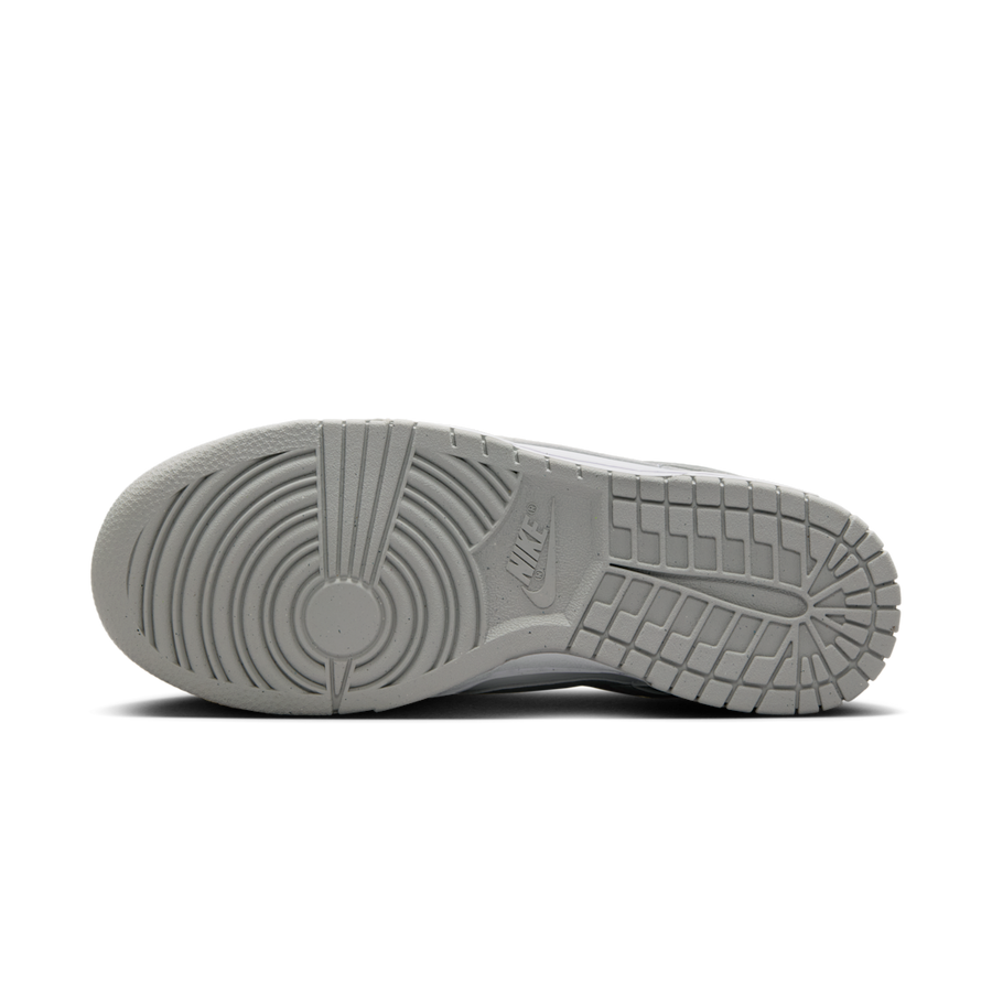 Nike Dunk Low Next Nature Light Smoke Grey